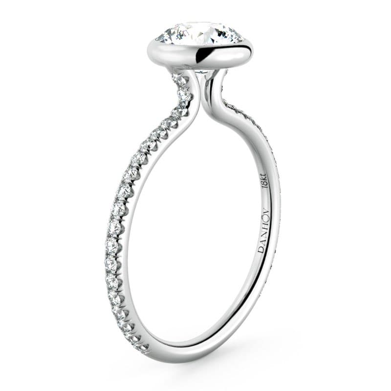 Norme de Engagement Ring