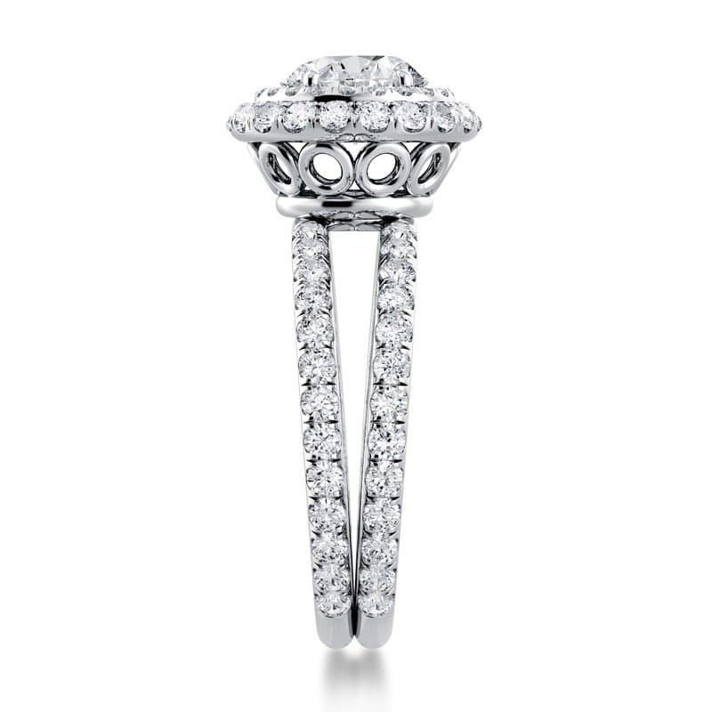 Solo Filo Exclusive Engagement Ring