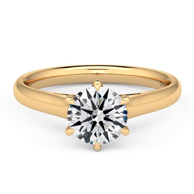 Norme de Engagement Ring