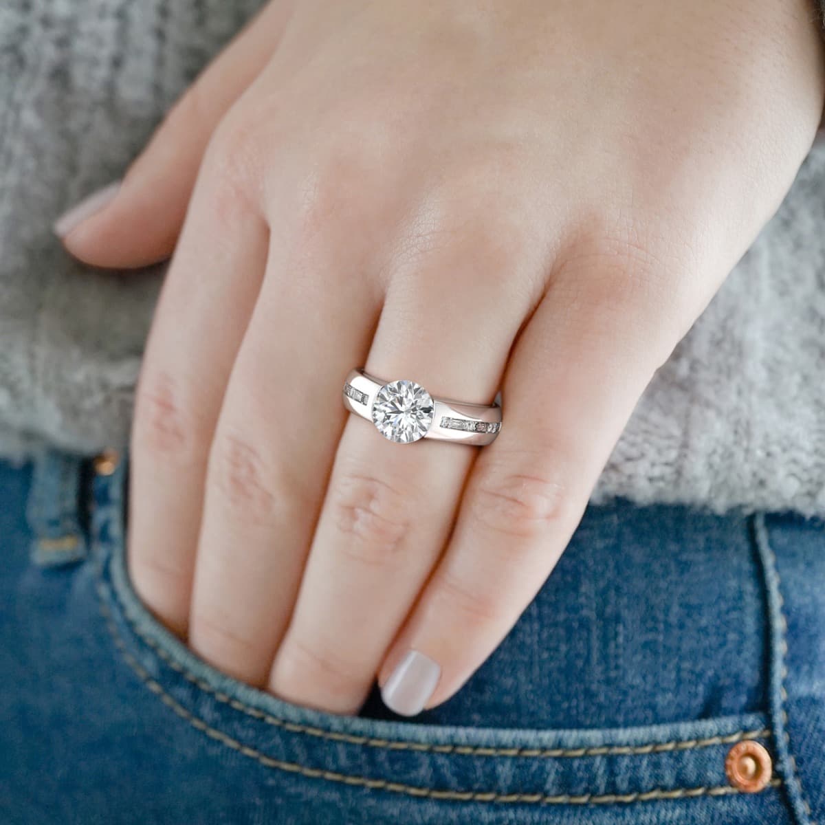 Norme de Tension Style Engagement Ring — image 5 of 5