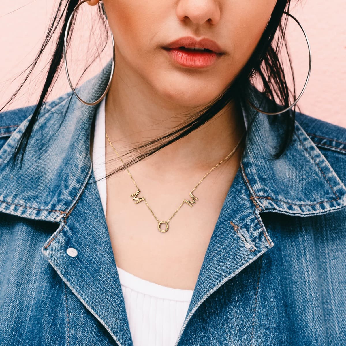 Norme de Mom Pendant
