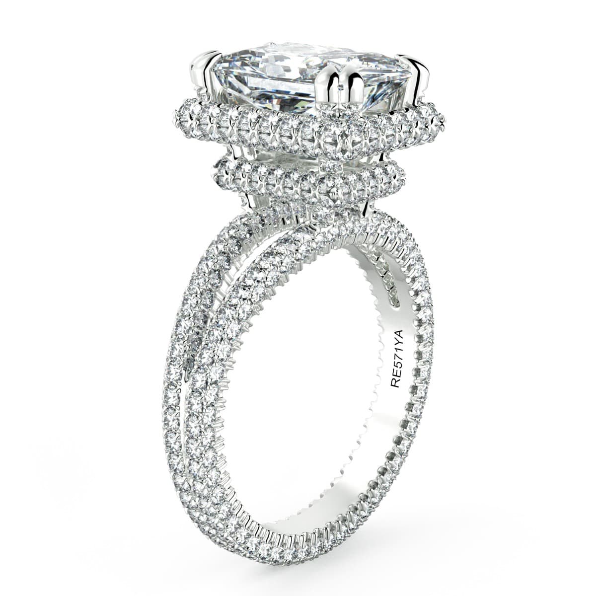 Norme de Radiant Diamond Engagement Ring