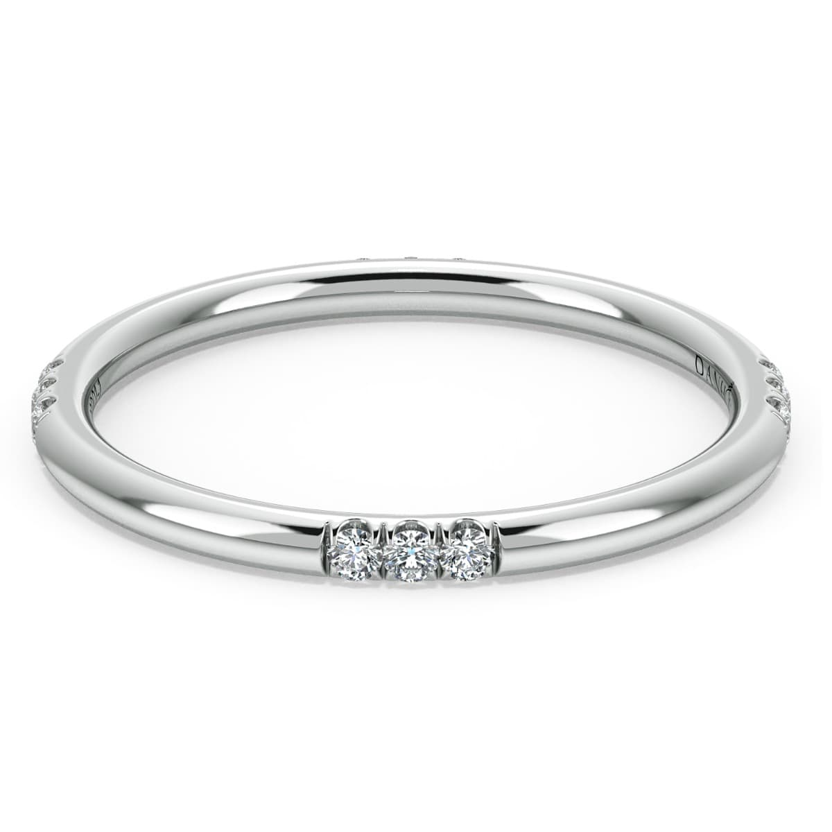 Classico 12 Round Diamond Wedding Band
