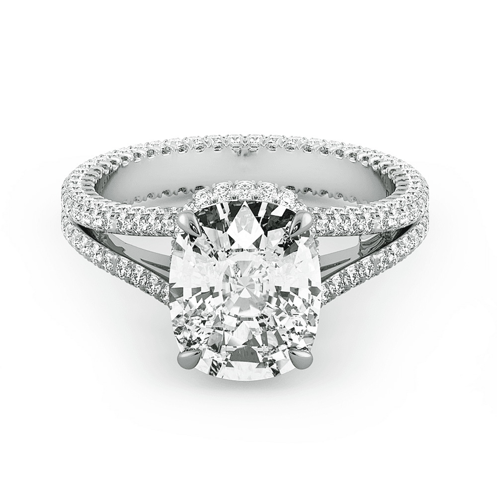 Norme De Split Shank Diamond Engagement Ring